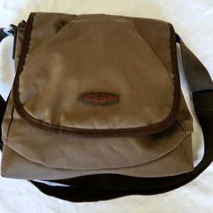 KEEN Brooklyn II Cross Hatch Travel Bag Crossbody/Shoulder Bag Hybrid Transport